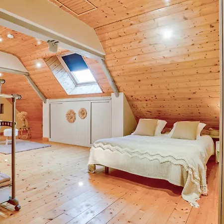 Holiday home Awesome In Letang-bertrand With Wifi L'Etang-Bertrand