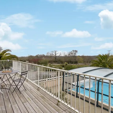 Beautiful Home In L'Etang-Bertrand L'Etang-Bertrand