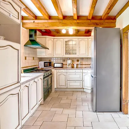Beautiful Home In L'Etang-Bertrand