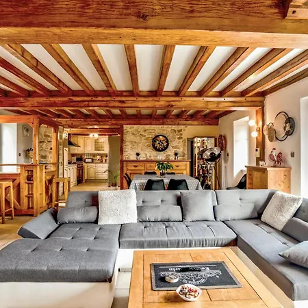Beautiful Home In L'Etang-Bertrand Feriehus L'Etang-Bertrand