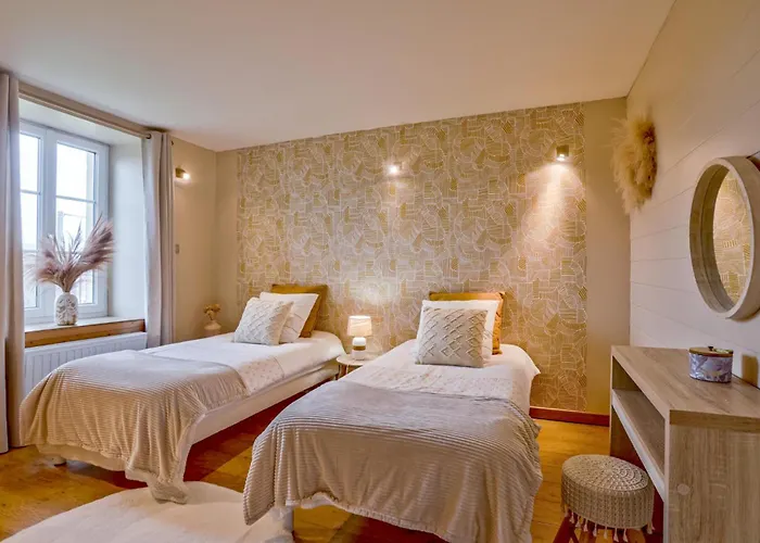 Vakantiehuis Stunning In L'Etang-Bertrand