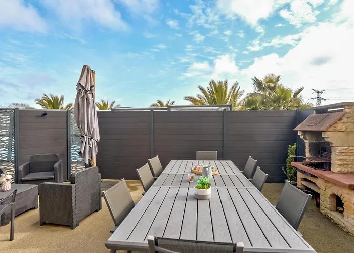 Vakantiehuis Stunning In L'Etang-Bertrand